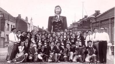 Rue Des Souvenirs Il Y A 60 Ans Les Joyeux Drilles Animaient Les Corteges La Voix Du Nord Rue Des Souvenirs Il Y A 60 Ans Les Joyeux Drilles Animaient Les Corteges La Voix Du Nord
